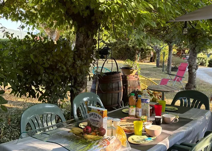 A La Campagne Bed & Breakfast Marnac